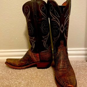 Lucchese Women’s lizard cowboy boots